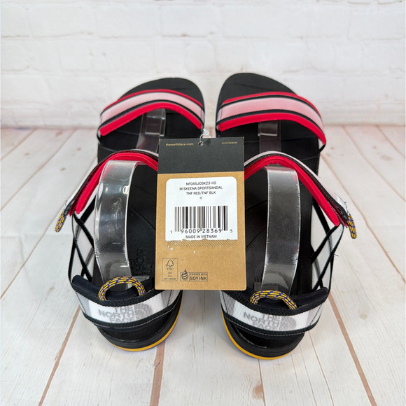 The North Face Red Black Skeena Sport Sandals Mens Size 11 main image 4